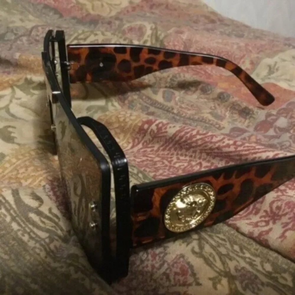 Sunglasses Fashionable Large Square Brown Leopard Black Frame